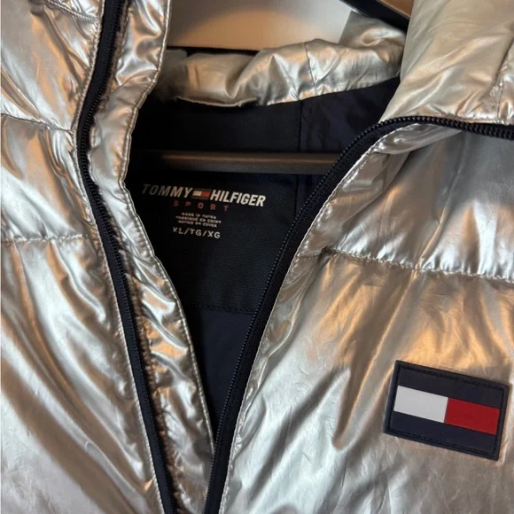 Tommy Hilfiger Silver Puffer Jacket - Picture 2 of 5